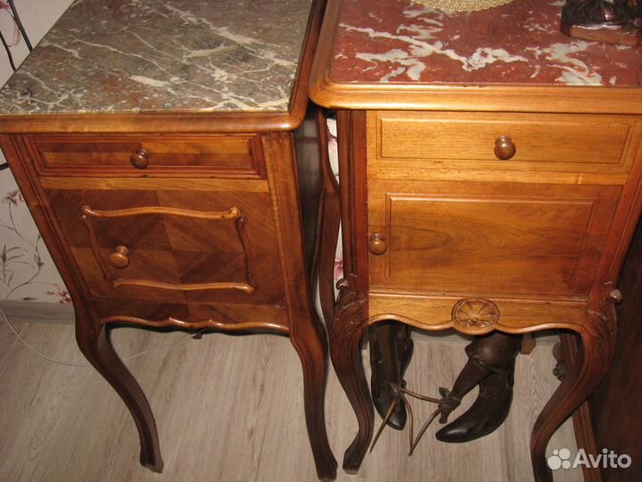 Мраморная антикварная тумбочка отреставрированная