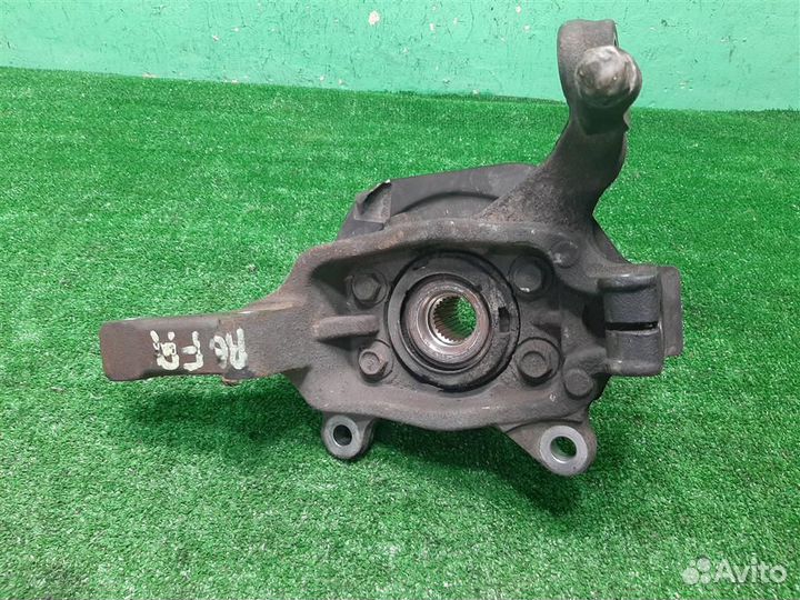 Кулак передний правый Nissan Murano Z50 2006