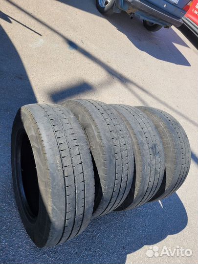 Busy Van 21 215/65 R16C