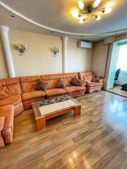 2-к. квартира, 55 м², 8/9 эт.