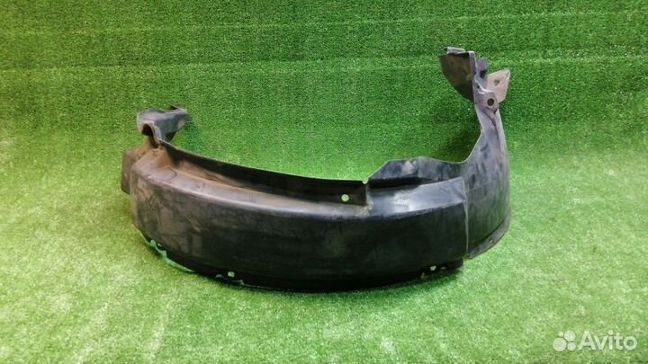 Подкрылок Ford Escape 2 Правый Передний