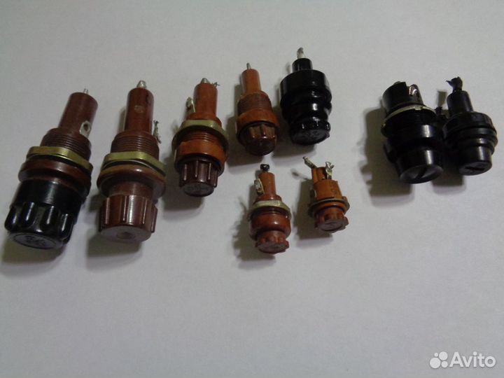 Держатель предохранителя