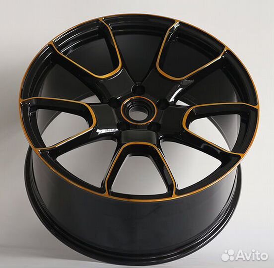 Диски колесные кованые Lamborghini R21