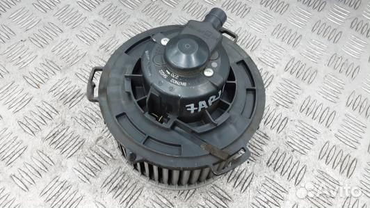 Моторчик печки mazda 3 1 (7AR11KK01)