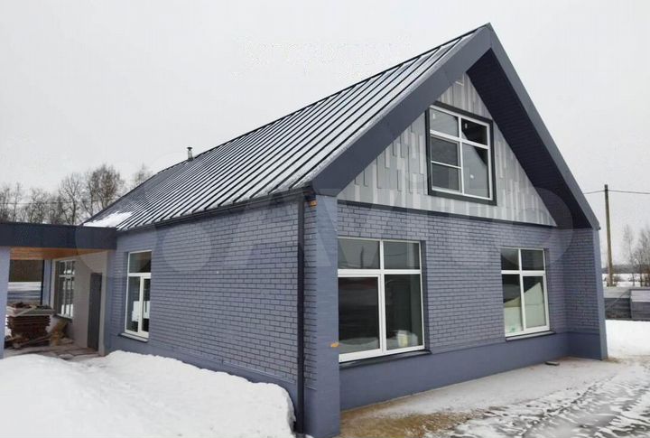 Дом 190 м² на участке 9 сот.