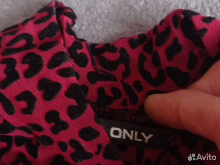 Водолазки 42-44 р