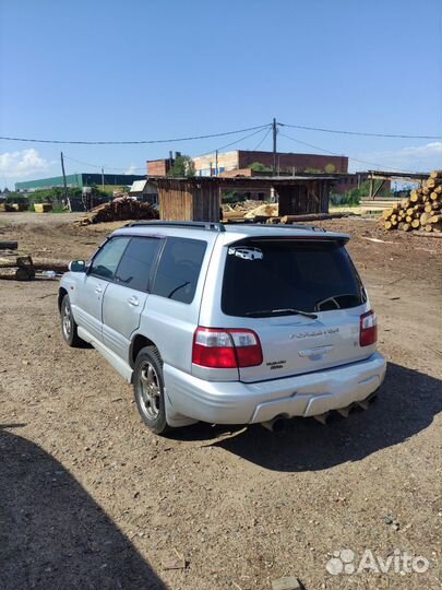 Subaru forester sf5 В разбор по запчастям