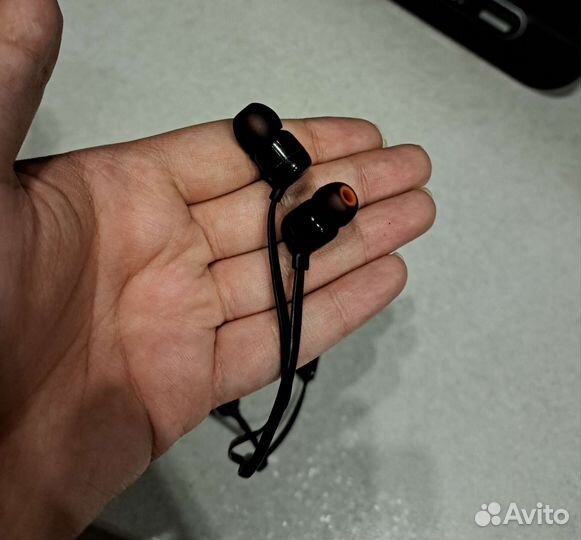 Блютуз наушники JBL