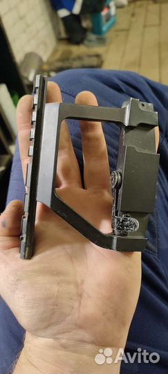 Крепление под калиматорный прицел 