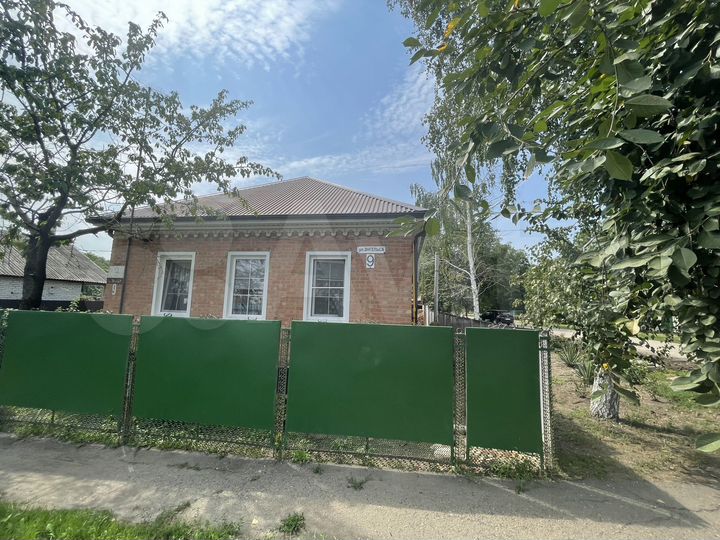 Дом 97 м² на участке 8,3 сот.