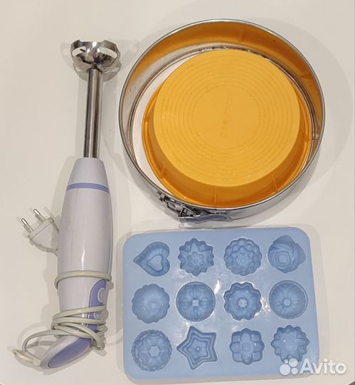 Формы для выпечки (3 шт.) +блендер
