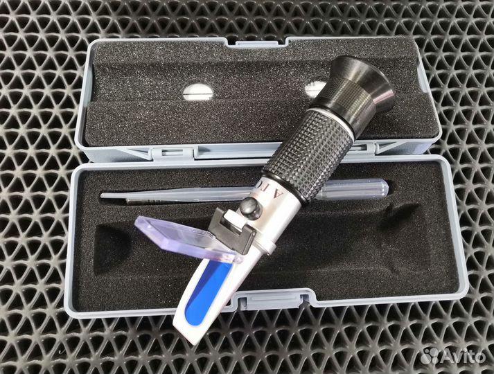 Рефрактометр