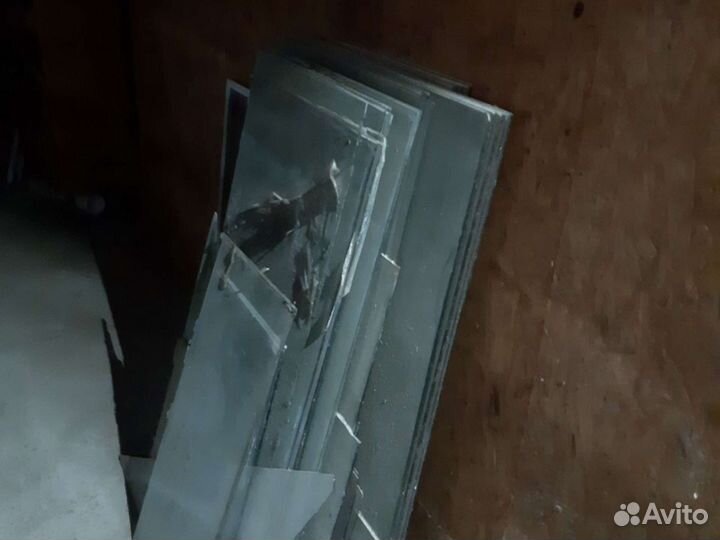 Стекло оконное 70 кв. м