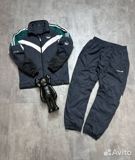 Спортивный костюм Adidas в стиле ретро 90х