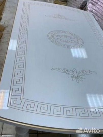 Стол версаче бу