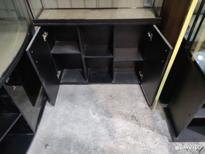 Аквариум125 л. С декоративной крышкой и тумбой