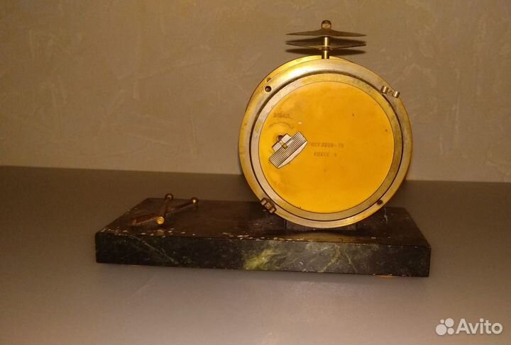 Часы настольные (барабан) СССР. Молния 1975г