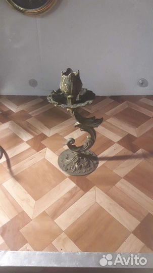 Старинный бронзовый подсвечник