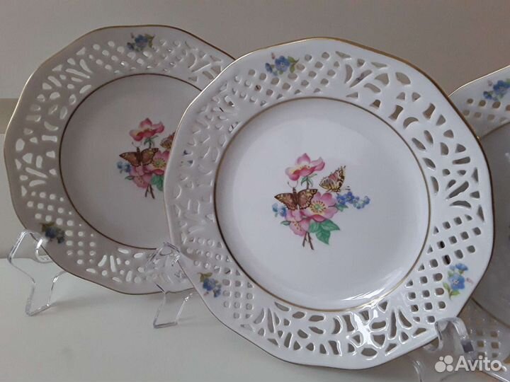 Декоративная настенная тарелка