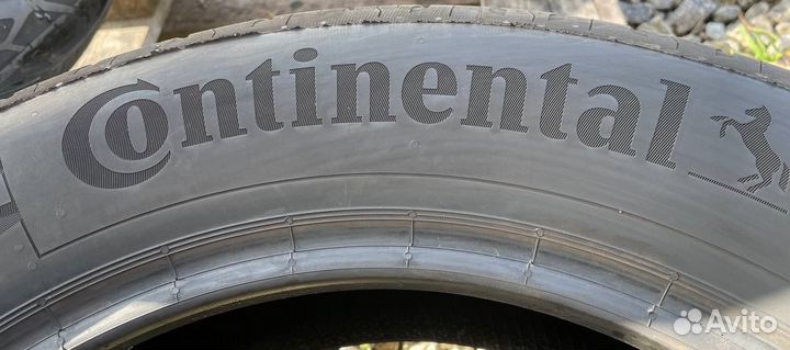 Continental EcoContact 6 215/60 R17