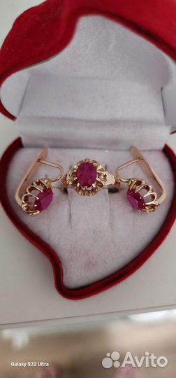 Золотые серьги и кольцо СССР 583 Комплект