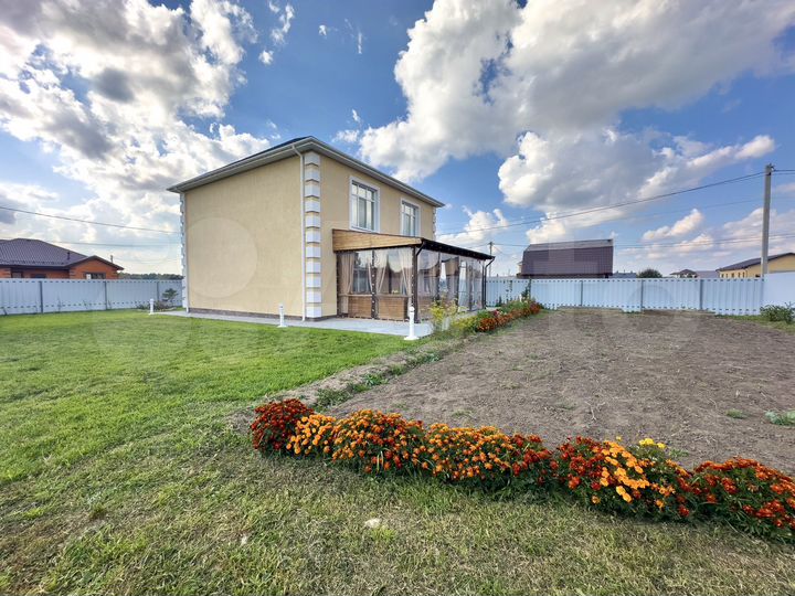 Дом 220 м² на участке 10 сот.