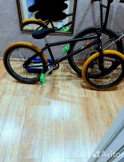 Трюковой велосипед BMX