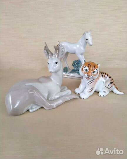 Фарфоровые статуэтки с утратами