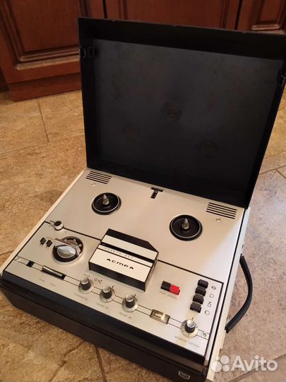 Астра кату шечный магнитофон