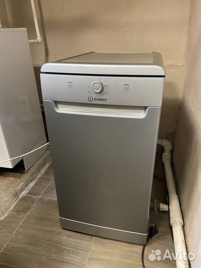 Посудомоечная машина Indesit