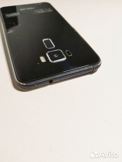 Asus ZenFone 3 ZE520KL, 3/32 ГБ