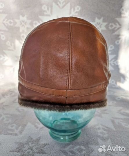 Шапка женская кожаная на меху