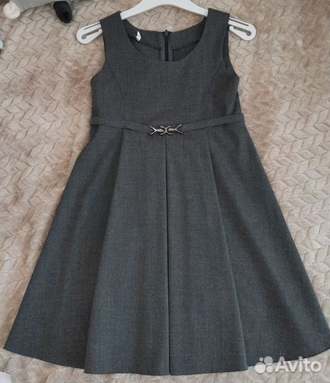 Сарафан школьный серый и рубашка для девочки