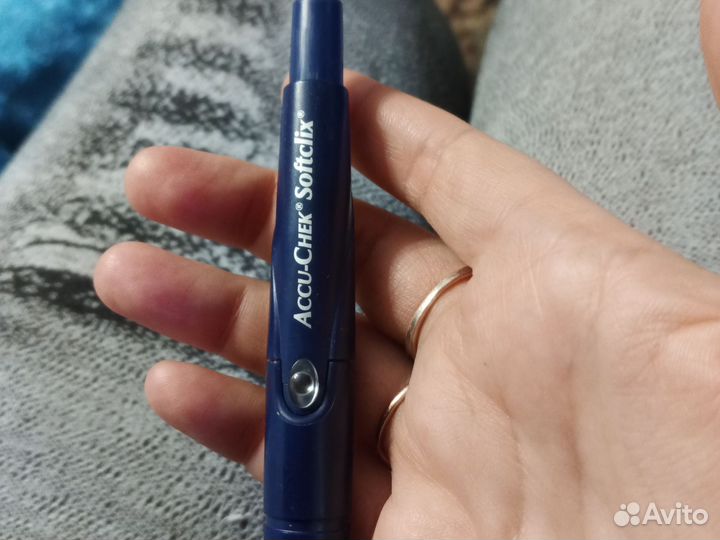 Ручка для прокалывания accu-chek