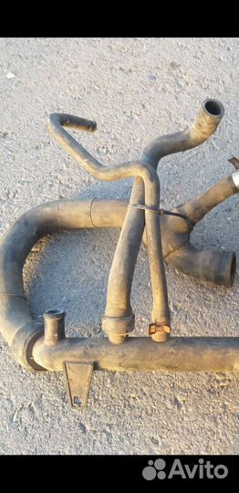 Патрубок системы охлаждения