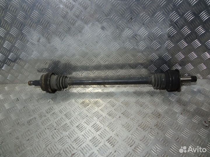 Привод полуось задняя Мерседес w204 w207 c207