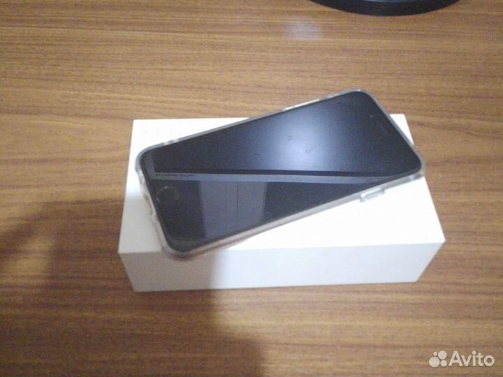 Телефон iPhone 6s
