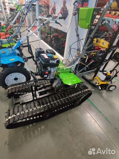 Мотоблок на гусеничной базе с вом на 7 л. с