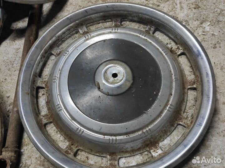 Хромированные колпаки на Волгу