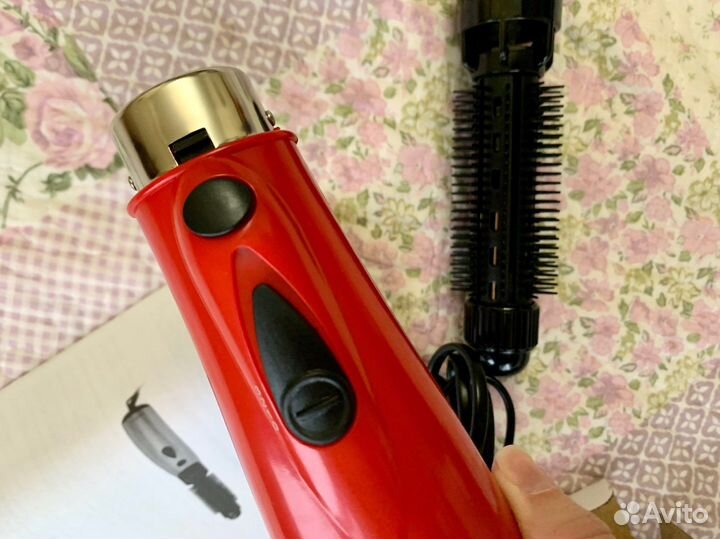 Фен щетка Polaris для объемной укладки