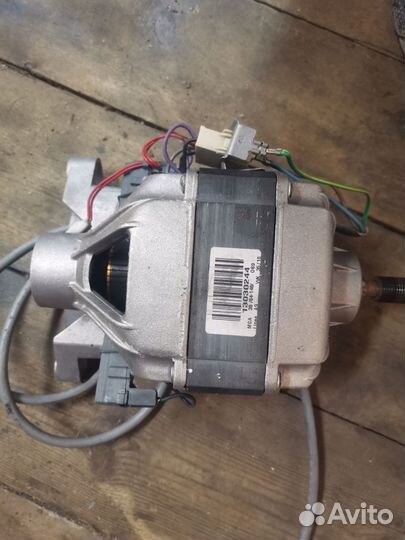 Двигатель на стиральную машинку