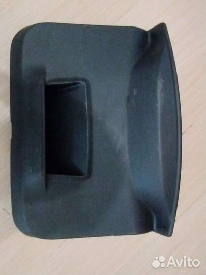 Обшивка двери багажника Рено duster