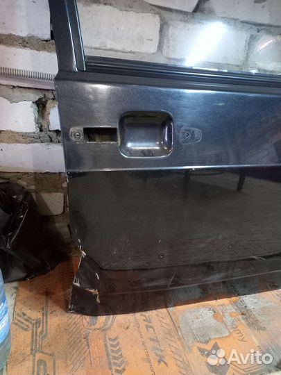 Дверь правая передняя