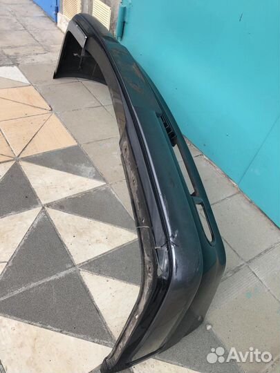 Продам передний бампер на Mercedes w210