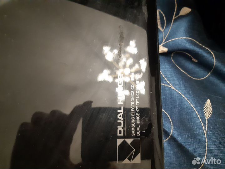 Монитор Samsung