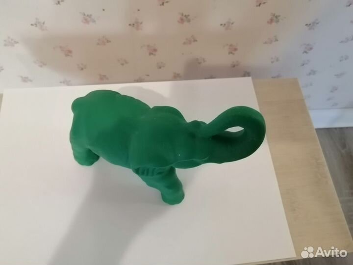 Статуэтка Зелёный слон