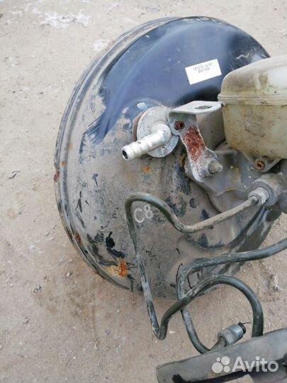 Вакуумник тойота королла 150