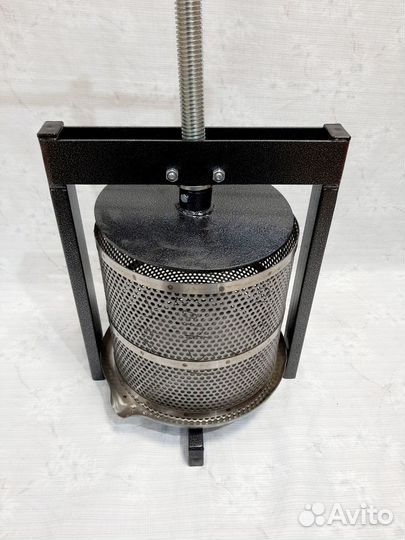 Пресс винтовой ручной 12л