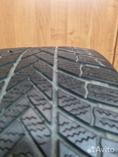 Bridgestone Blizzak LM-005 245/45 R18