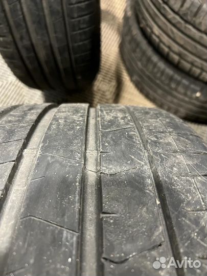 Pirelli P Zero PZ4 245/35 R20 и 275/30 R20 108
